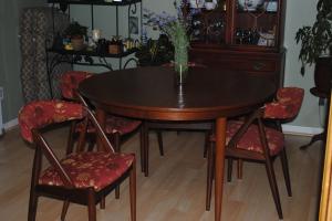 teak table and chairs